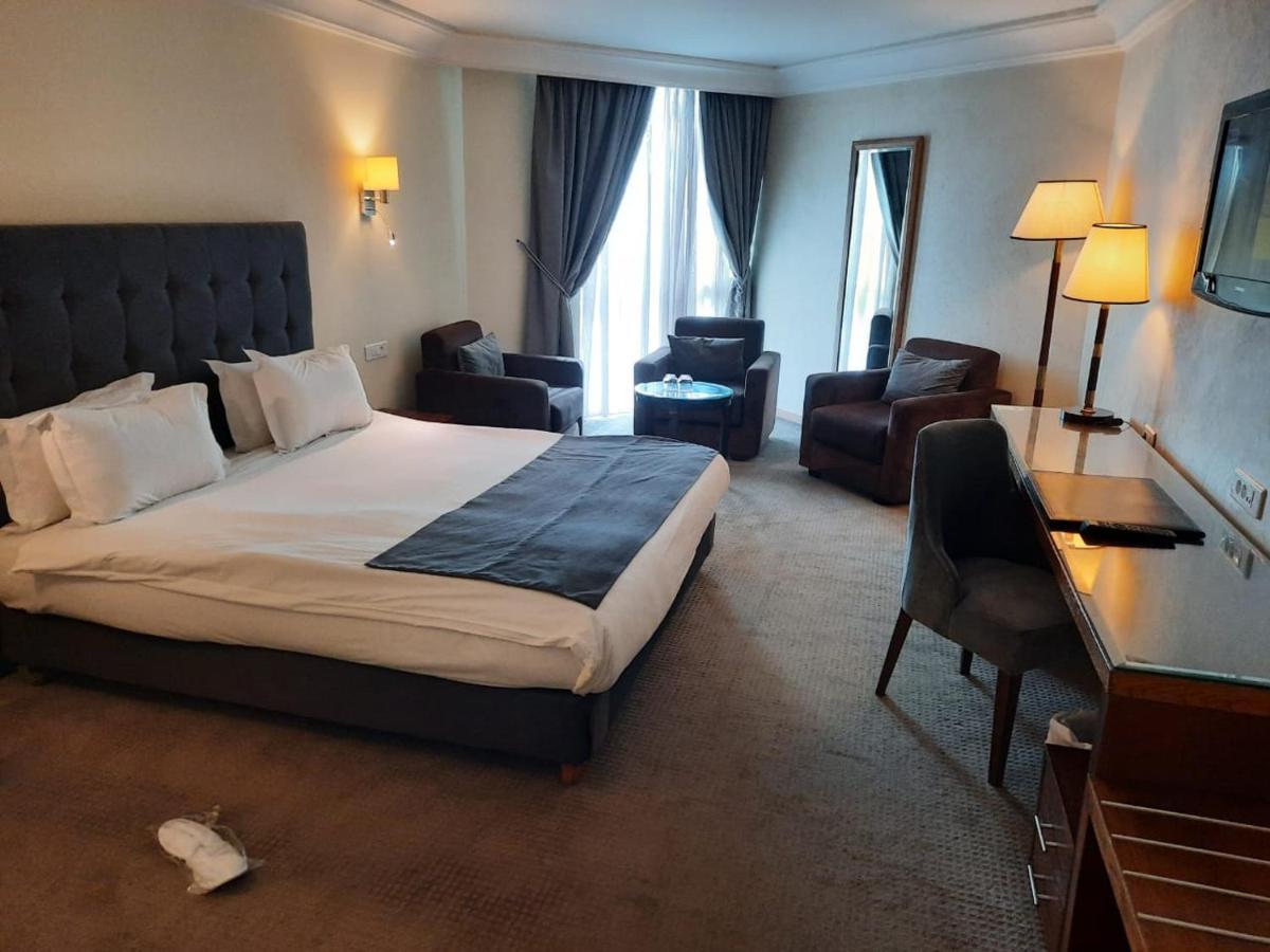 Hotel Borj Rabat - A Member Of Barcelo Hotel Group Exterior foto A room at the hotel