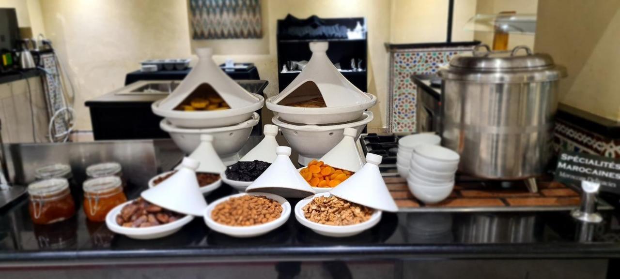 Hotel Borj Rabat - A Member Of Barcelo Hotel Group Exterior foto Tajine pots